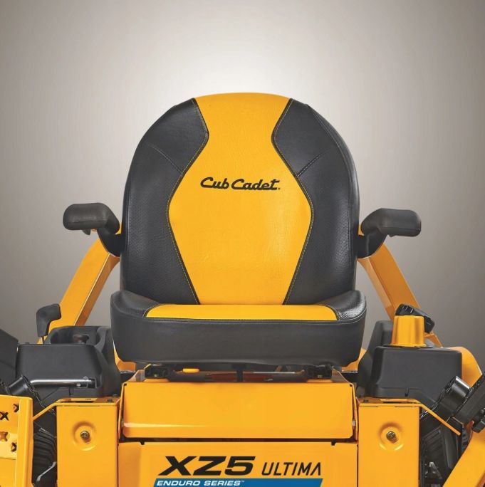 Traktor Ogrodowy Cub Cadet ZERO-TURN XZ5 127cm / V-Twin Kawasaki 24 kM