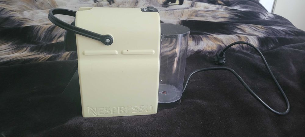Ekspres do kawy DeLonghi
