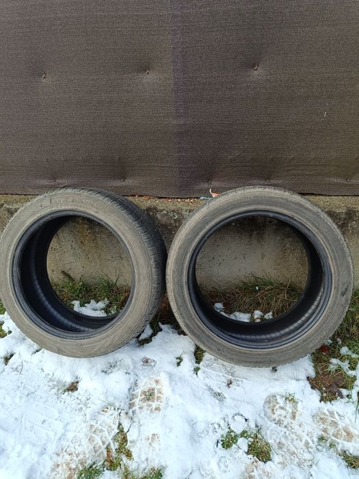 Opony zimowe 235/45 R17 Nokian 2 szt