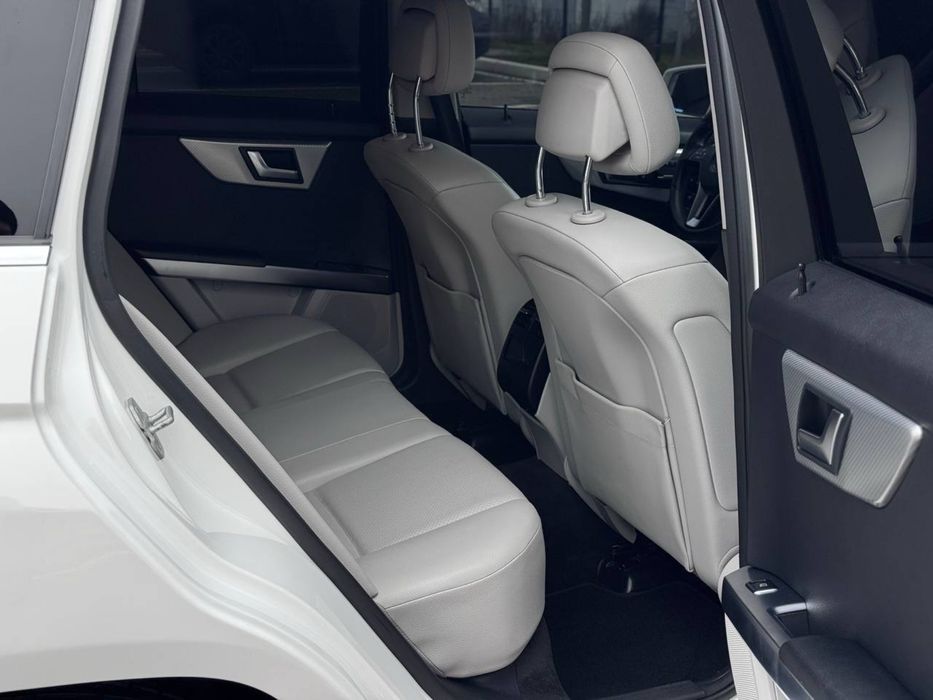 Mercedes-Benz GLK 350 2014року, 3.5 бензин, автомат, задній привід.
