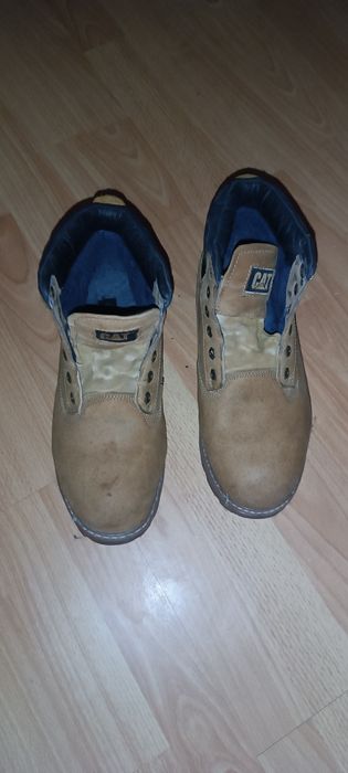 Ботінки зимові CAT 43 розмір