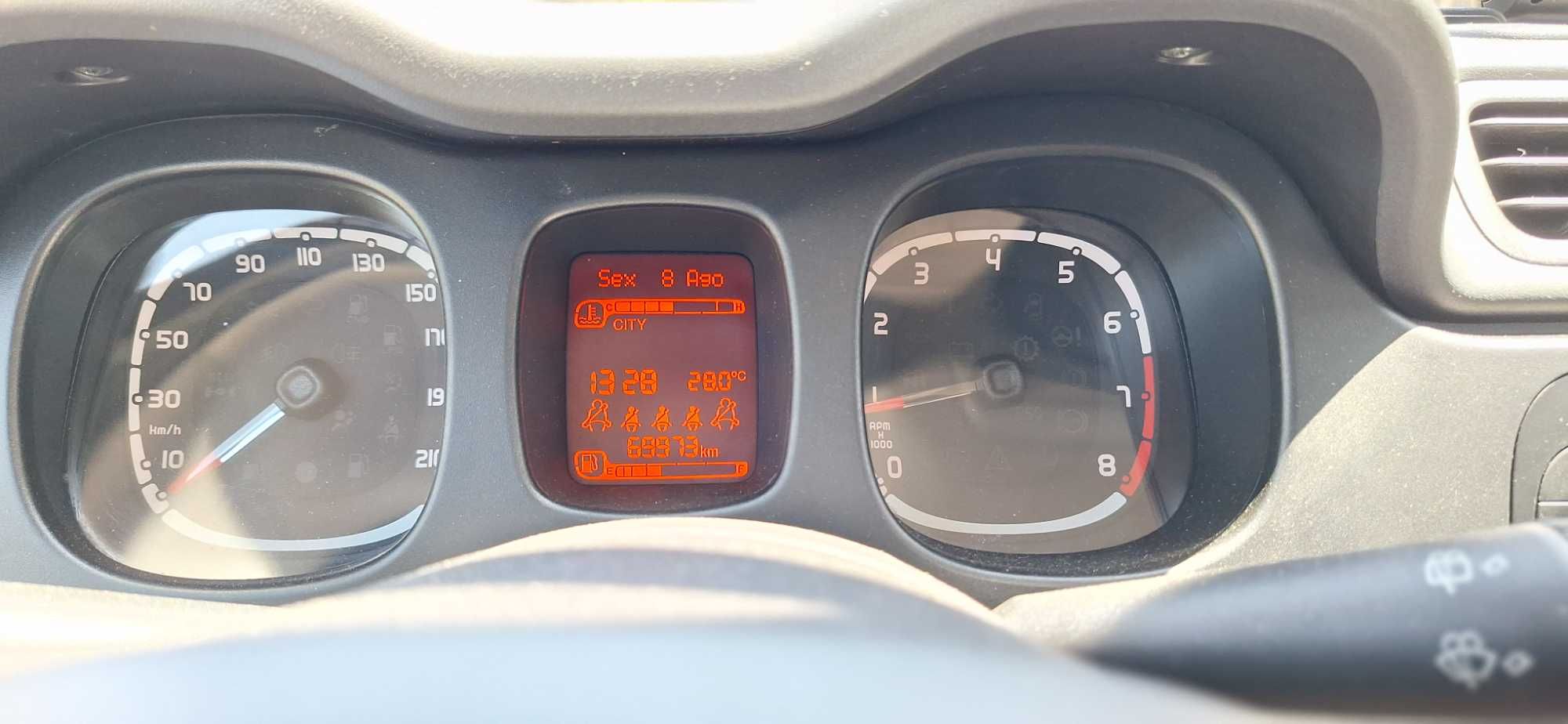 FIAT PANDA CITY CROSS WLTP 1.2 8v 69cv Versão Waze