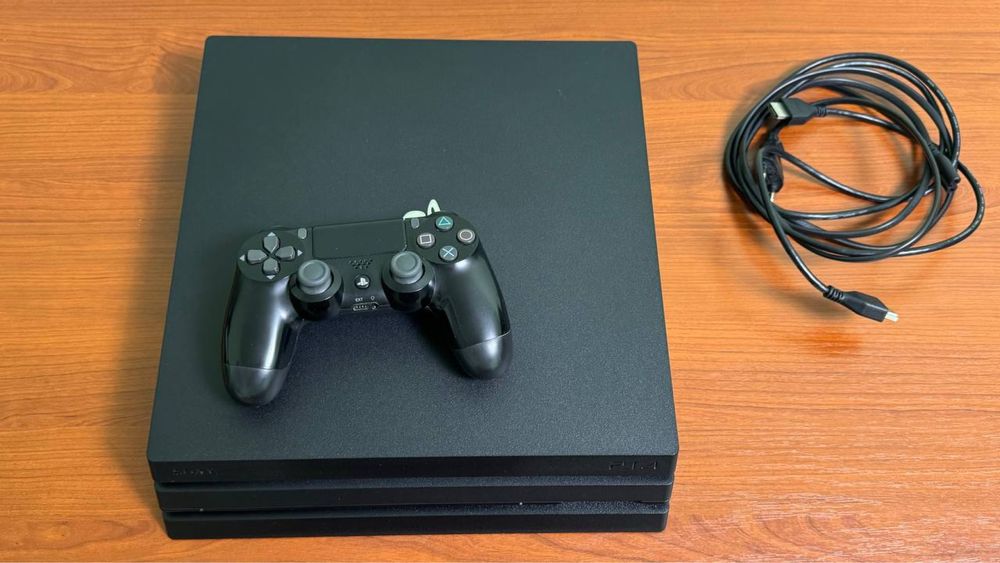 Sony PlayStation 4 Pro 1TB Black