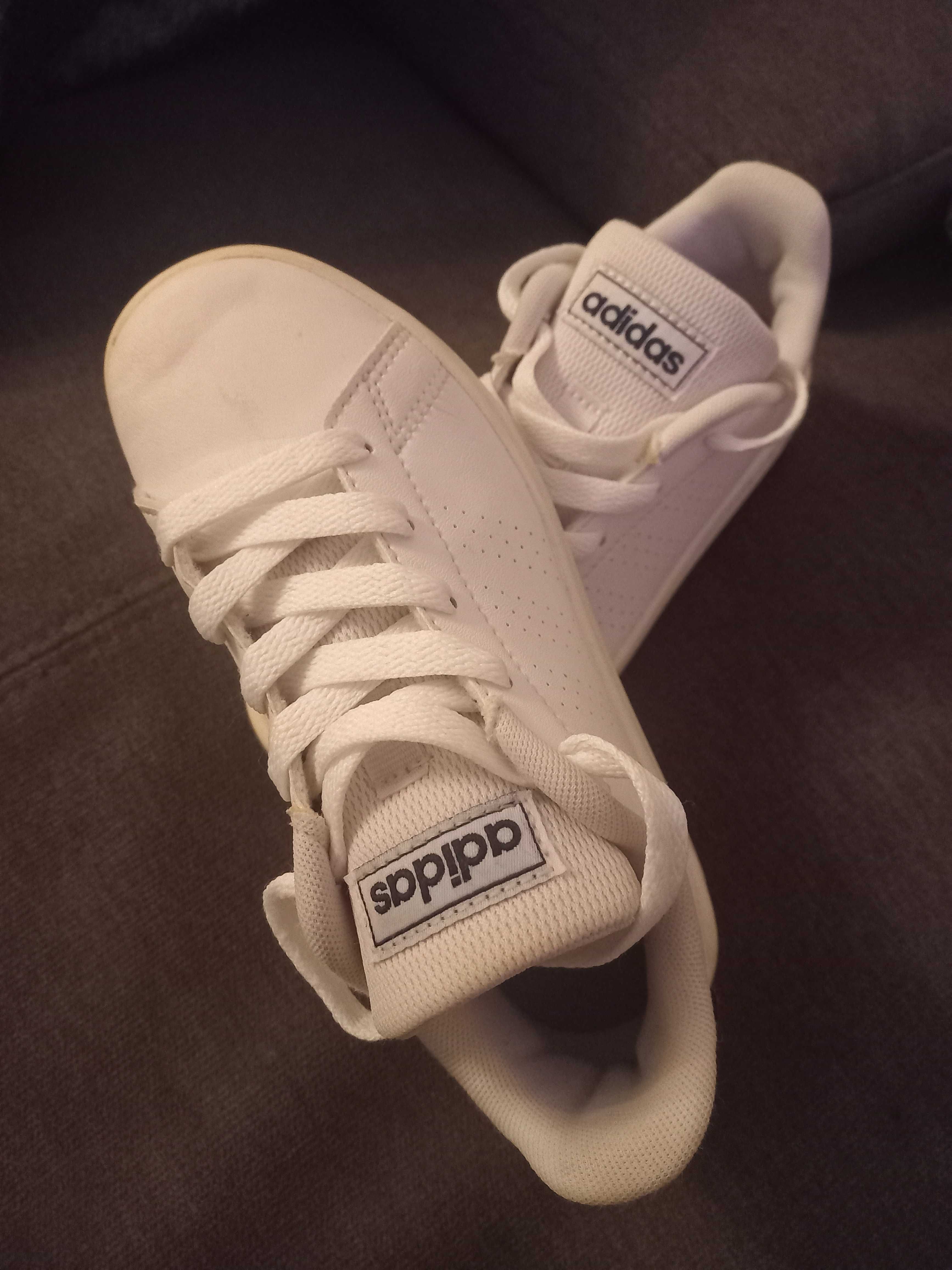 Sapatilhas Adidas 30