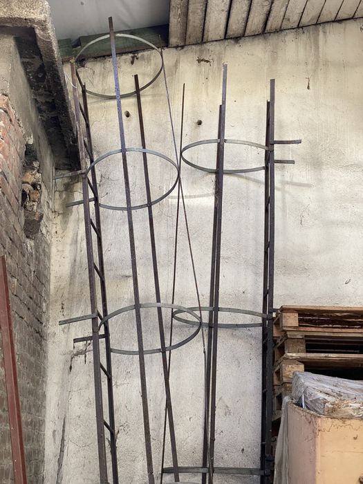 Drabina ewakuacyjna z koszem