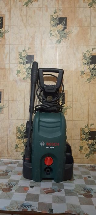 Продам минимойку BOSH AQT-3512