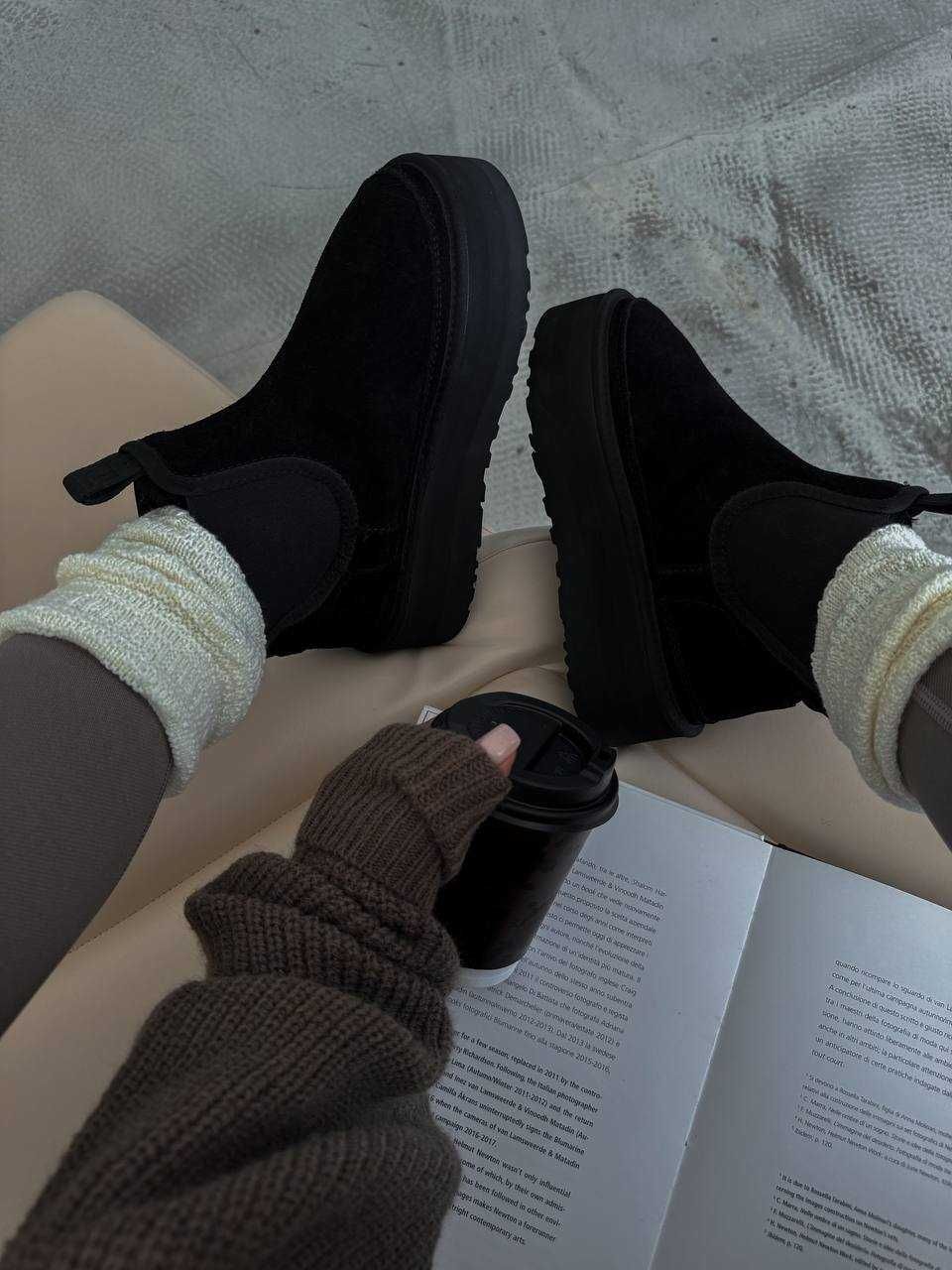 UGG Neumel Platform Chealsea Black