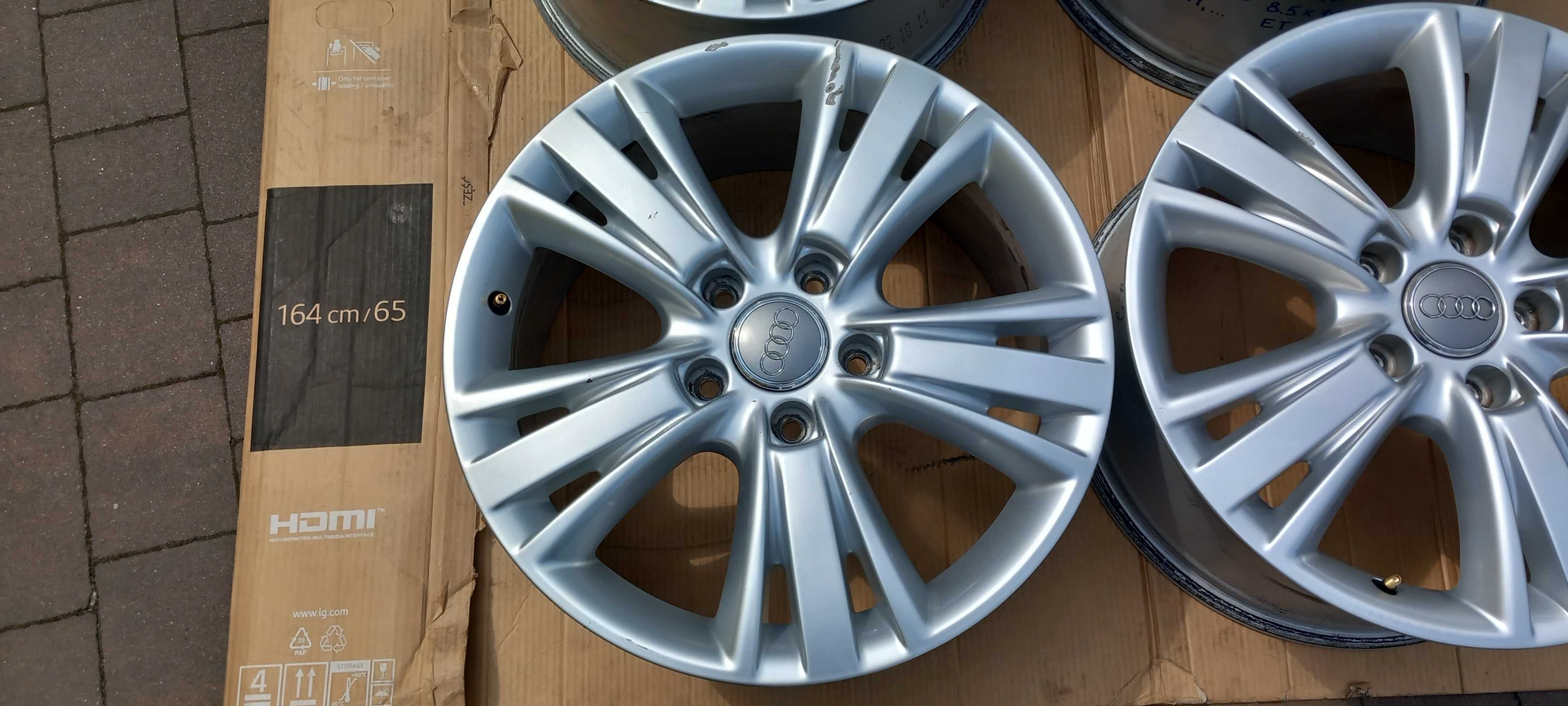 Felgi oryg. Audi Q7 4LO S-Line, 5x130, 8.5Jx19, ET62 (Cayenne/Touareg)