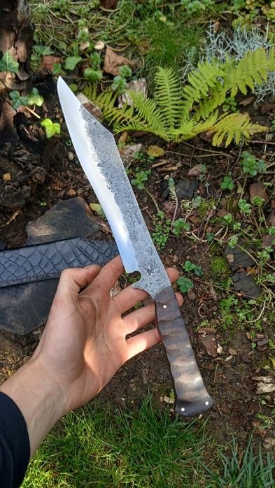 Ręcznie wykuty nóż do lasu/ maczeta bushcraft/ myśliwski / Knifemaking