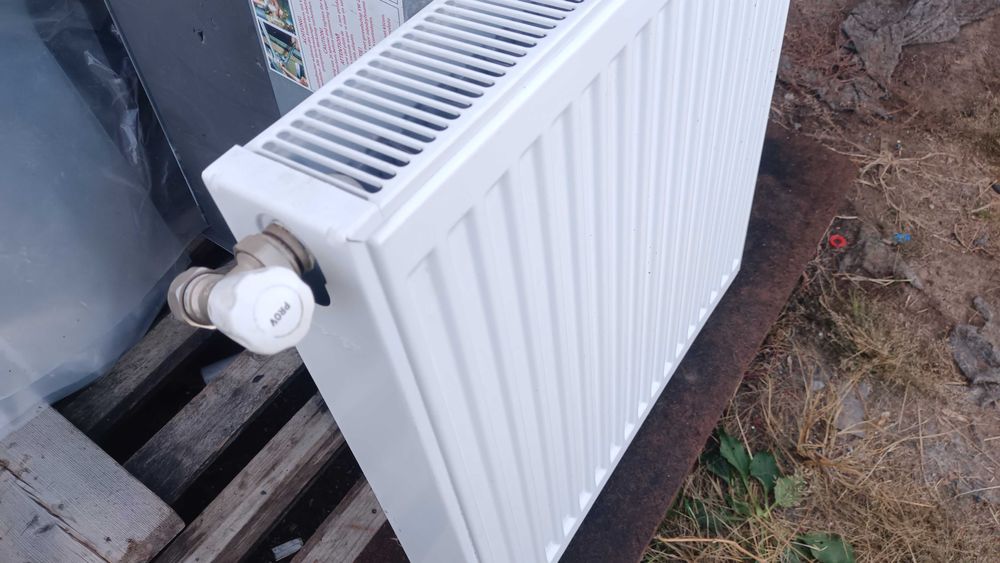 Grzejnik plytowy, 60x100, prawie nowy