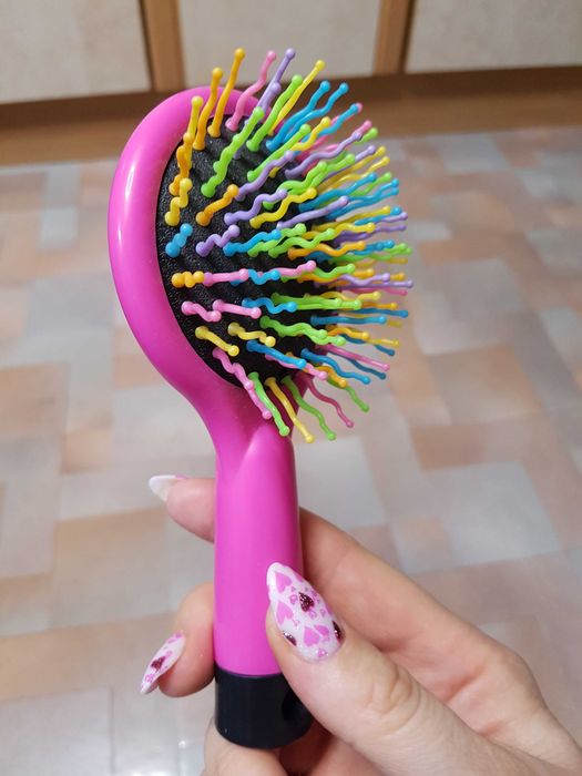 Расческа радужная для волос Eyecandy Rainbow Volume Brush розовая