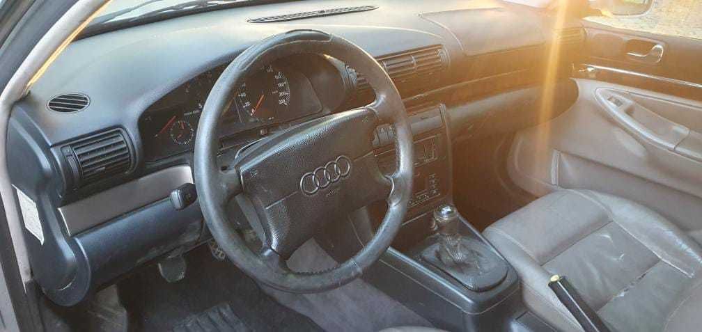 Vendo Audi A4 1.9 tdi