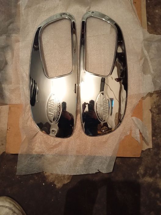 Кришки бака мотора  ява