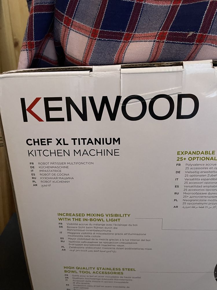 Продам кухонный комбайн kenwood