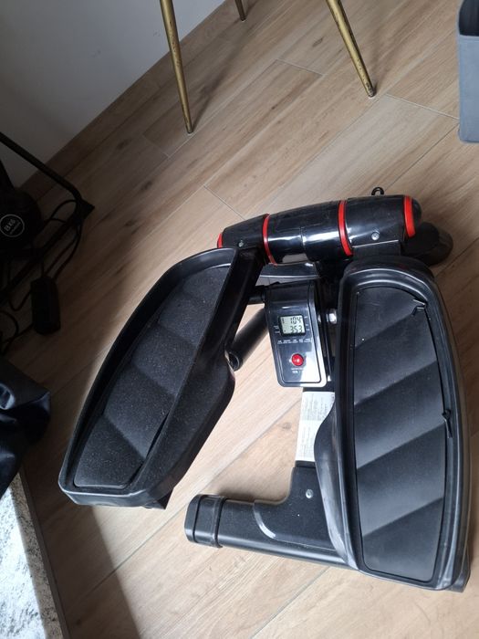 Sprzedam nowy stepper z linkami i wyświetlaczem