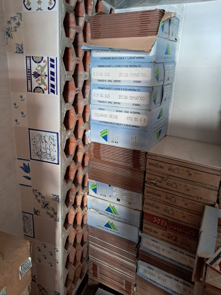 Azulejos para venda, restos de obra, boa qualidade.