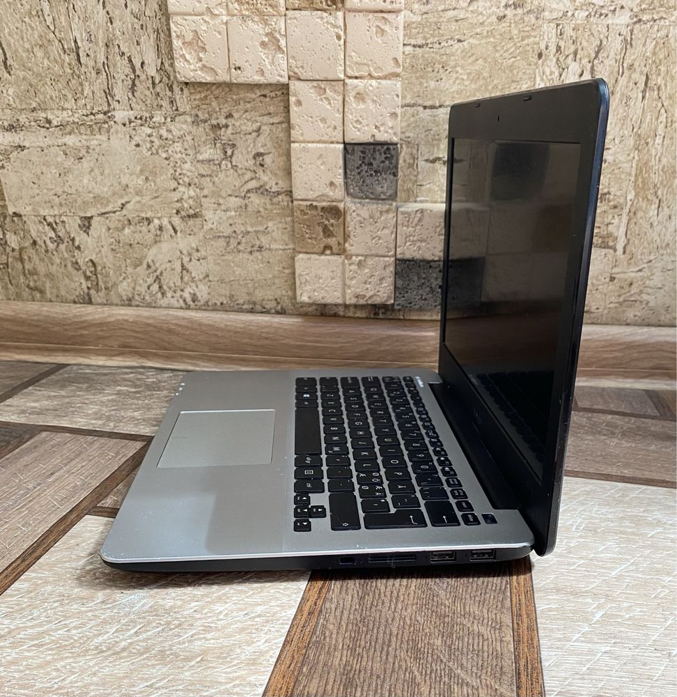 Asus F302u 13.3” FullHD 8/128GB SSD i5-6200 ідеальний для  навчання