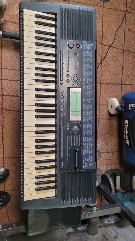 Keyboard YAMAHA PSE420