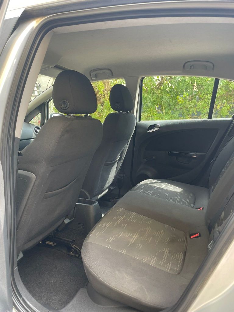 Opel Corsa 1.2, 2011, 5 portas RESERVADO