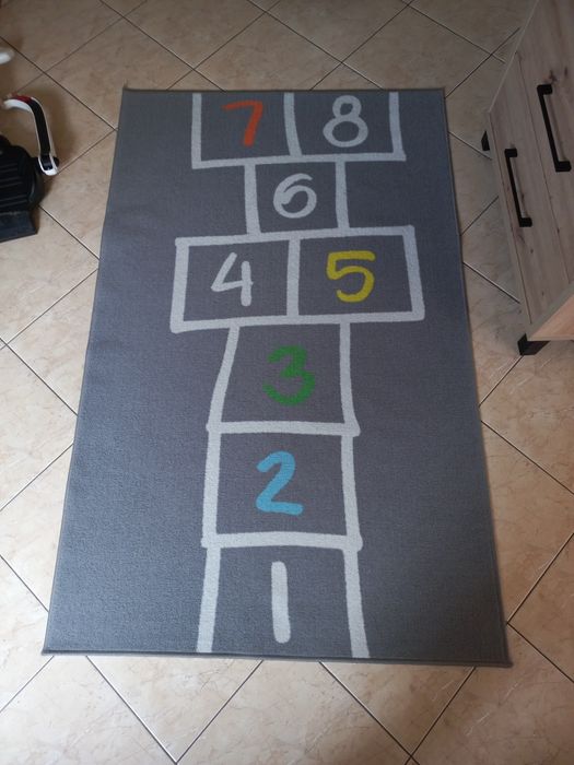 Dywan dziecięcy IKEA HEMMAHOS szary kolory 100x160 cm