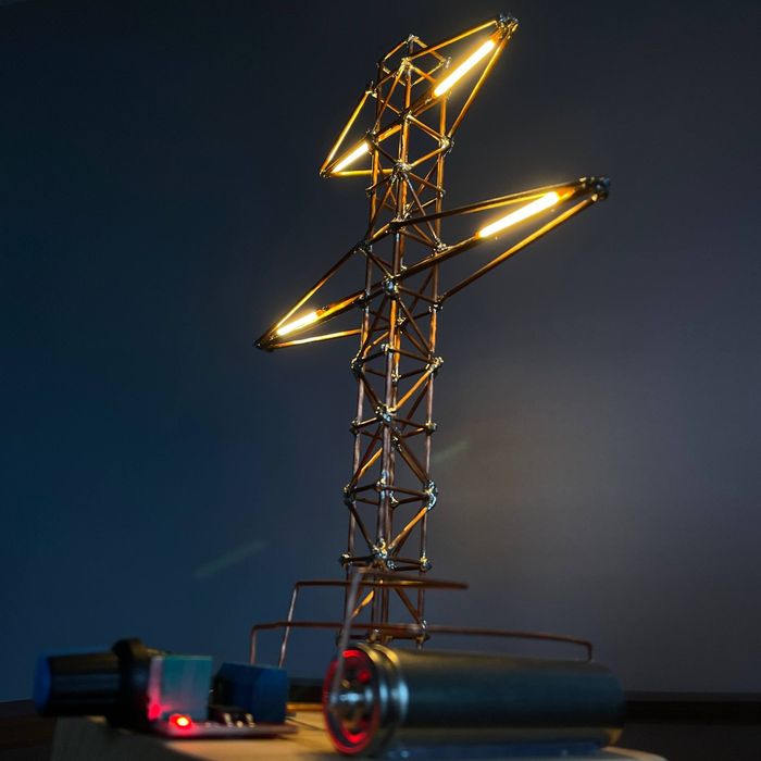 Світильник у формі ЛЕП з міді та дерева — ручна робота, унікальний дек