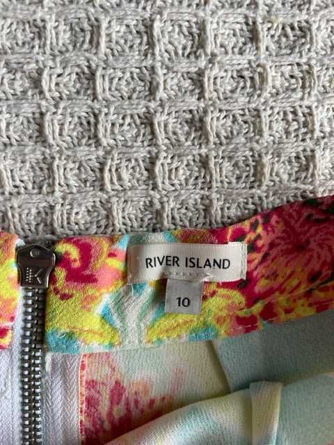spódnica mini w kwiaty na suwak River Island 10 / 38