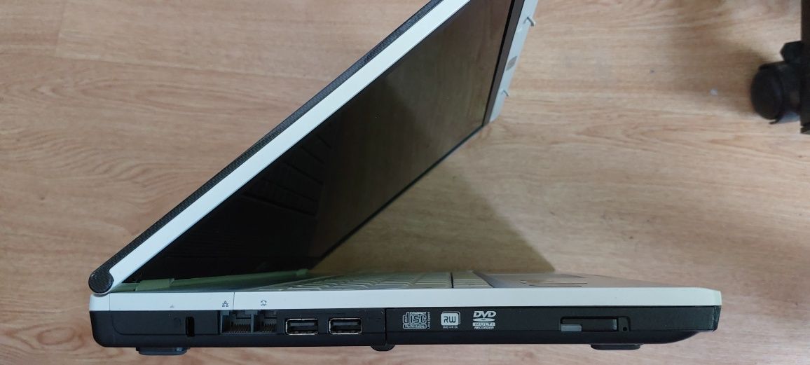 LG LGE50 Core2Duo 2100MHz .Ram4Gb, Hdd\250GB, Gwarancja