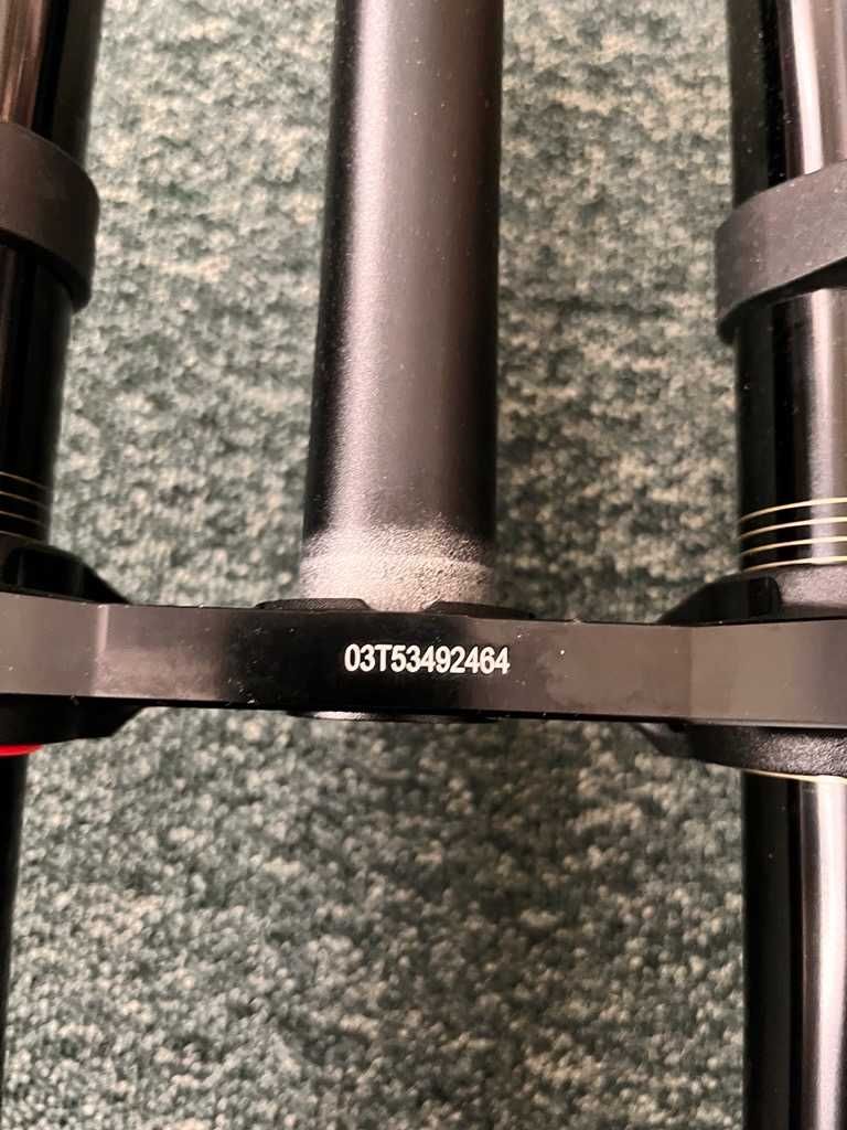 Amortyzator  ROCK SHOX BOXXER base rush RC 27.5" / 200MM