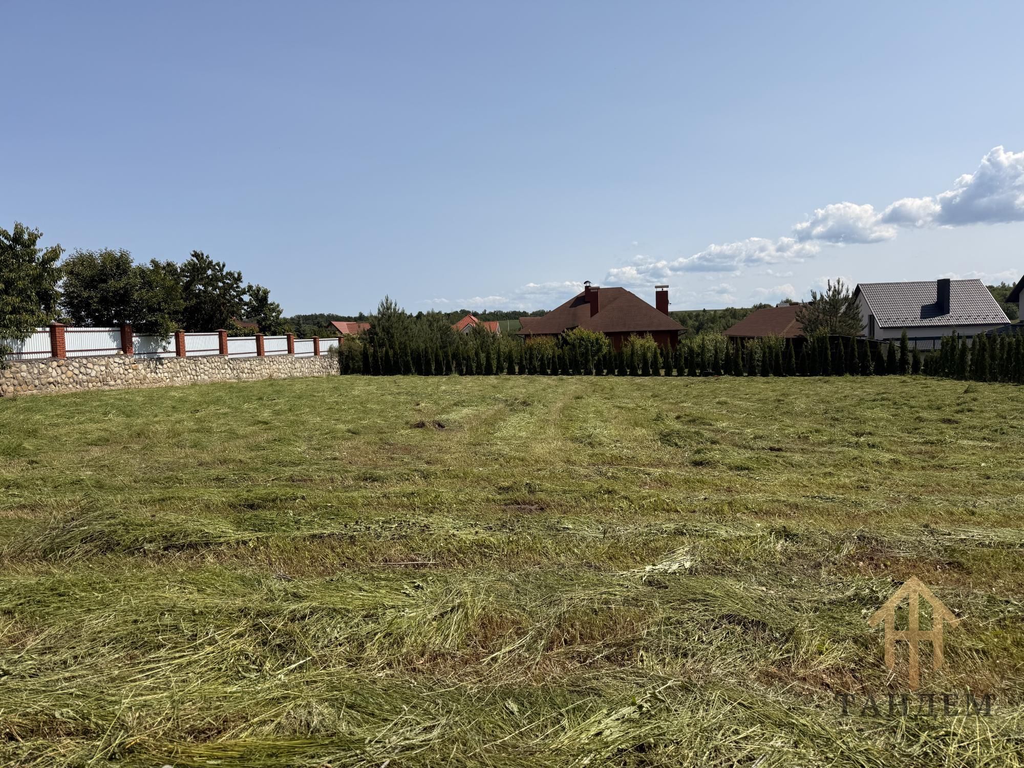 Продаж ділянки с. Підгороднє
