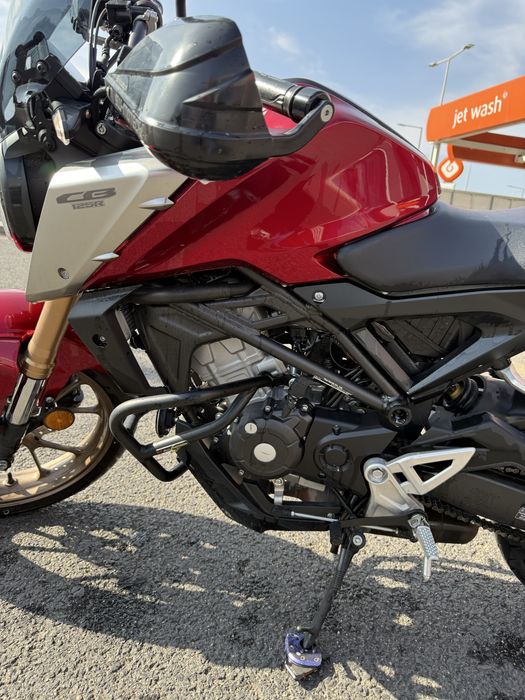 Honda cb 125r 2023