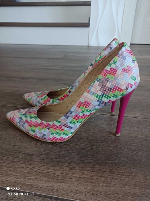 Szpilki, czółenka wielobarwne VENEZIA, rozm. 38