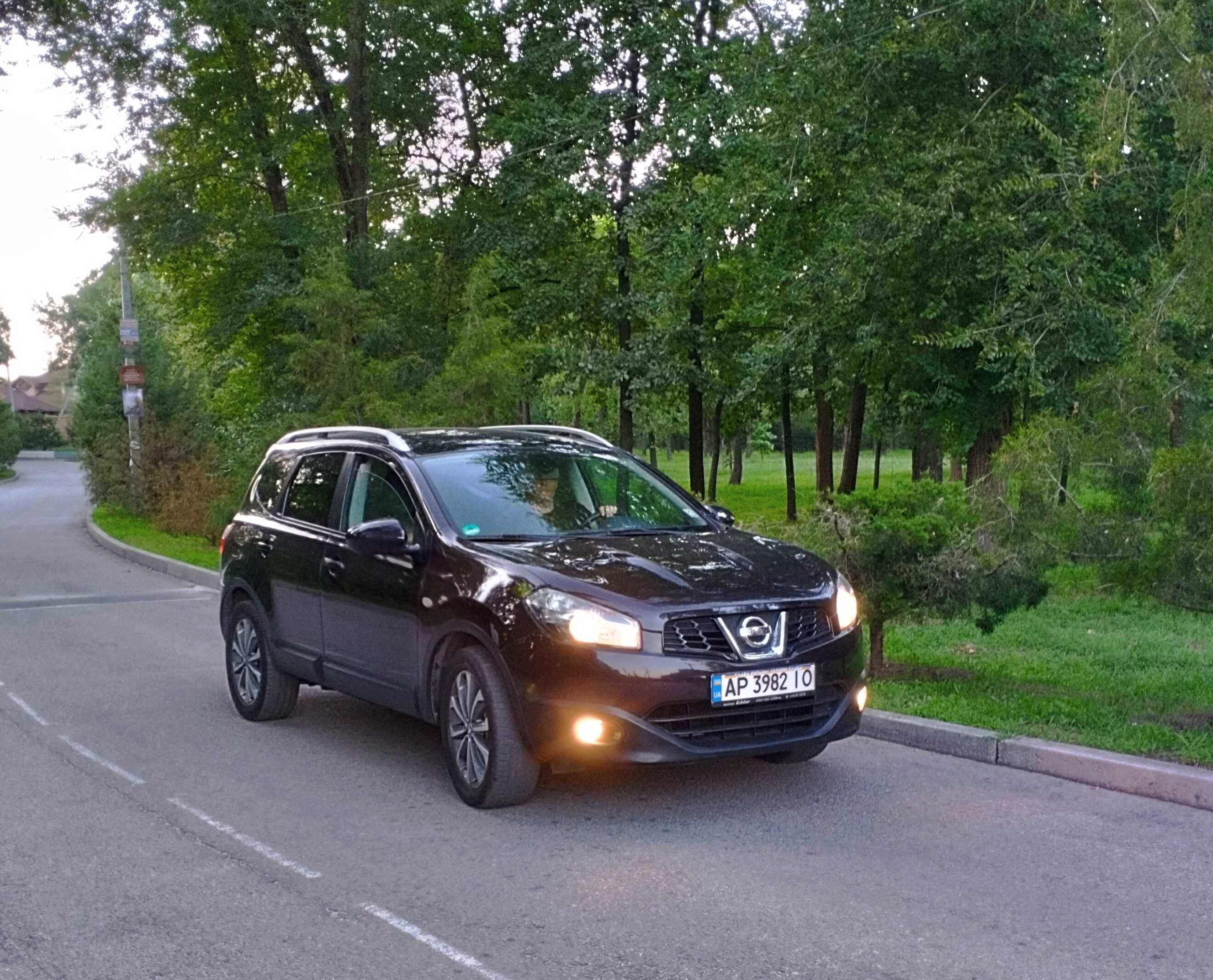 Nissan Qashqai+2 2010 I покоління • 1.6 МТ