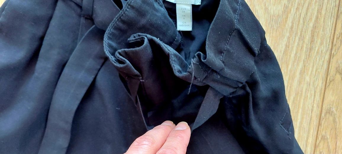 H&M r.34 czarne spodnie wiskoza wyższy stan