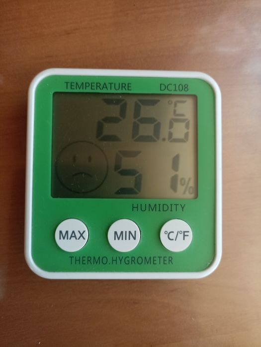 Термометр гигрометр комнатный