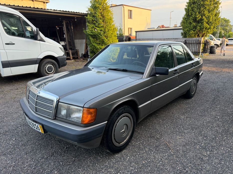 Mercedes-Benz W201 (190) Unikatowy Mercedes 190 2.0 Benzyna Automat Szyberdach Hak