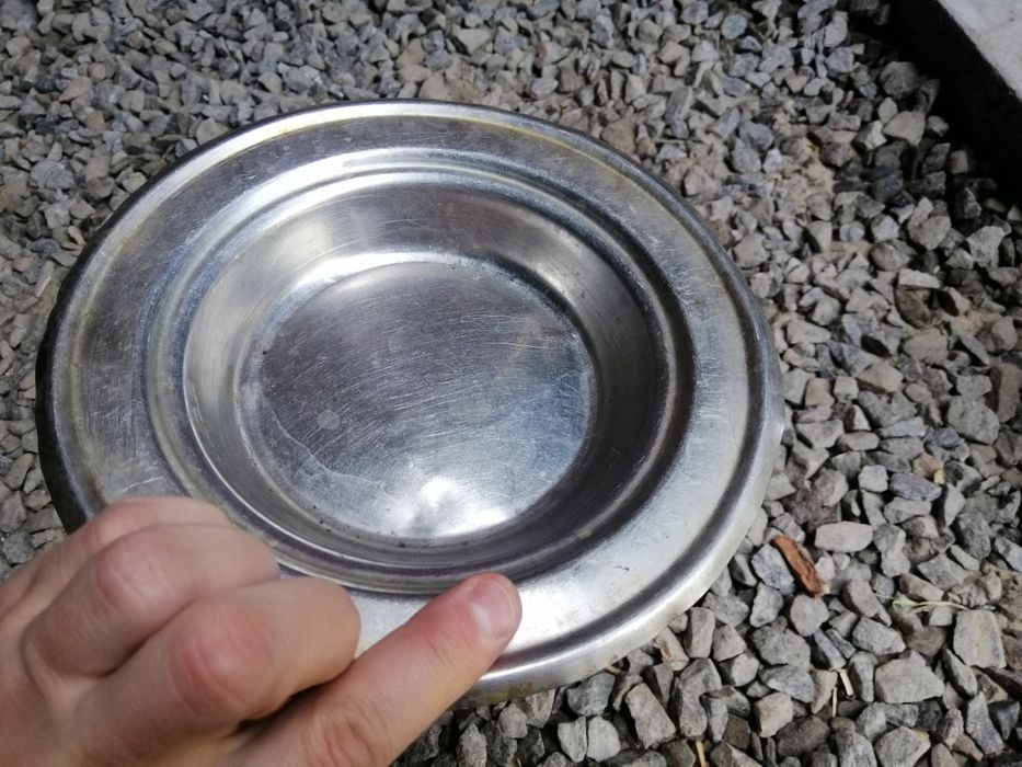 Миска с нержавейки