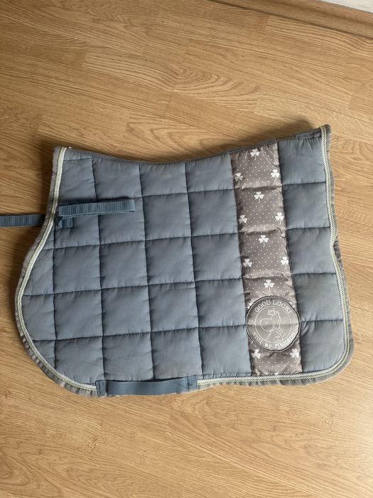 Sprzedam czapraki eskadron