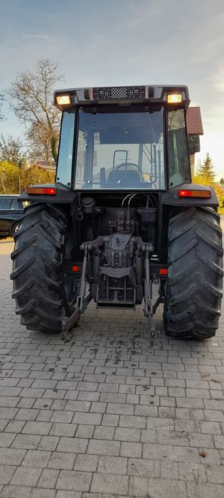 Massey Ferguson 3055 nie Renault Case john deere