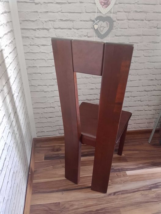 Komplet Solidnych krzeseł z litego drewna dębowego