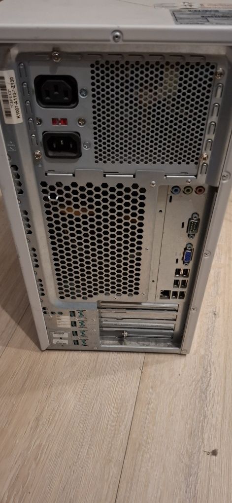 Komputer Fujitsu Siemens Esprimo p5915 intel core 2 duo 6300
