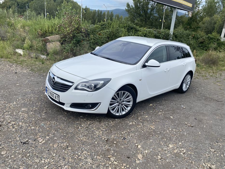 Opel Insignia Sports Tourer Універсас