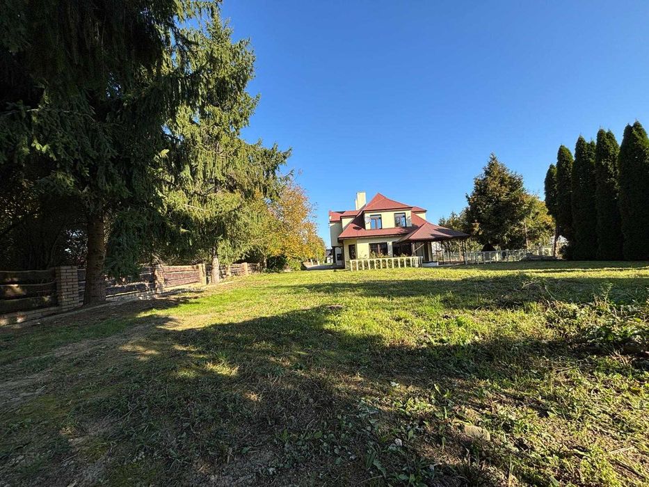 Нерухомість на продаж у Польщі