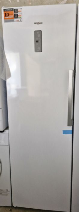 Arca congeladora vertical whirlpool No frost