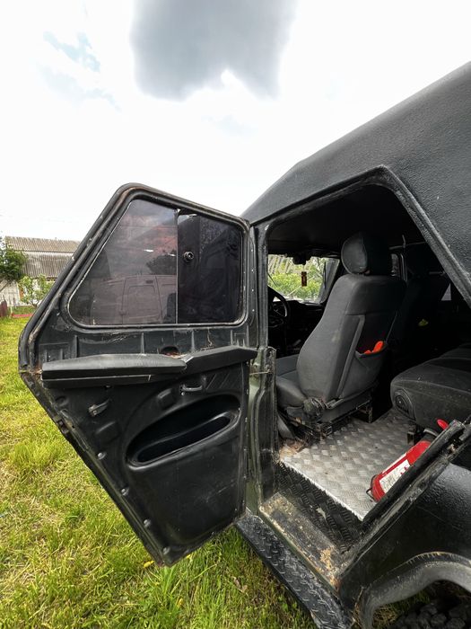 УАЗ 469 у повному бойовому