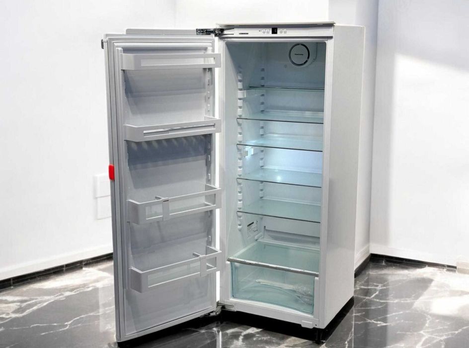 Вбудований холодильник LIEBHERR IK 2720