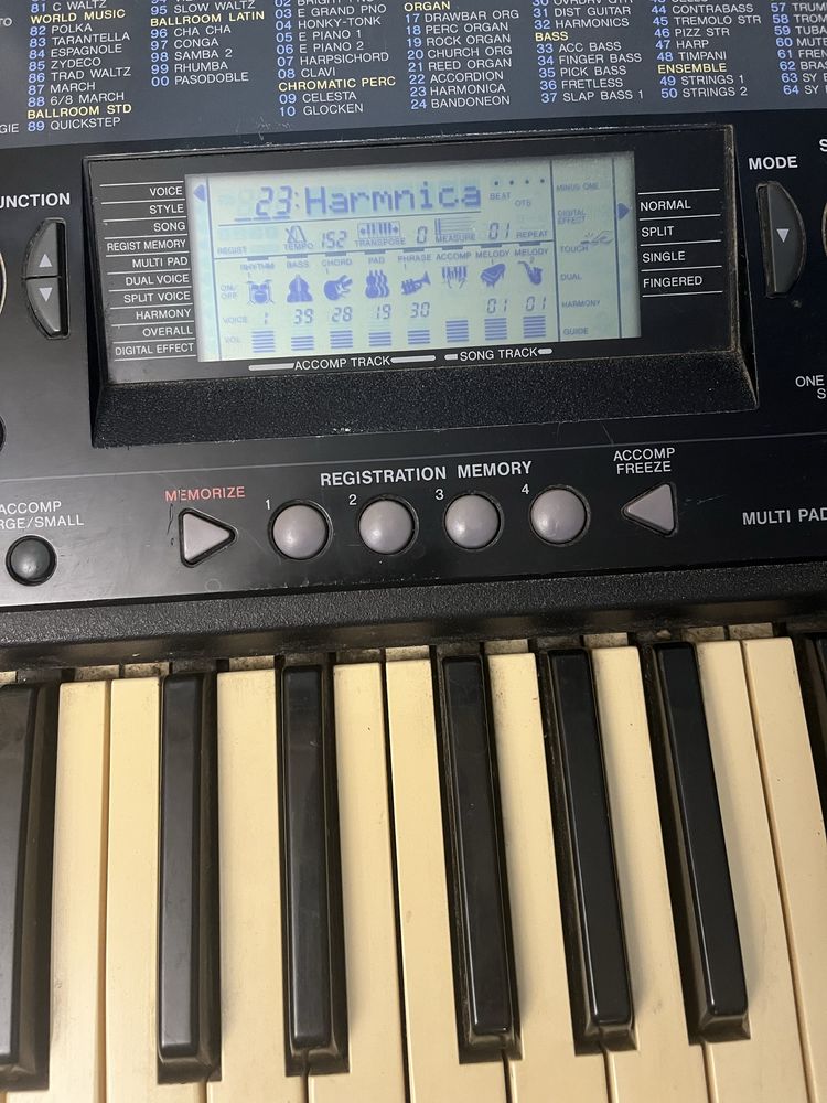 Yamaha PSR 320 синтезатор(під відновлення)