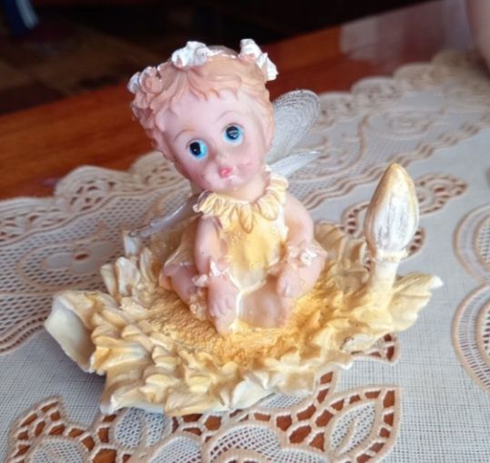 Сувенир, статуэтка сердечки, девочка, туфля