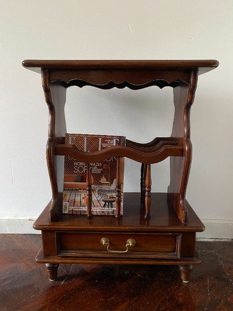 stolik stylizowany - kolonialny mahoń lite drewno / gazetnik, pomocnik