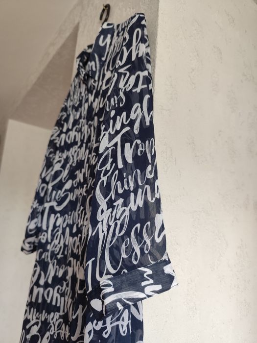Cienka tunika koszulowa z kołnierzykiem z rękawami 3/4 rozm 44/46. Can