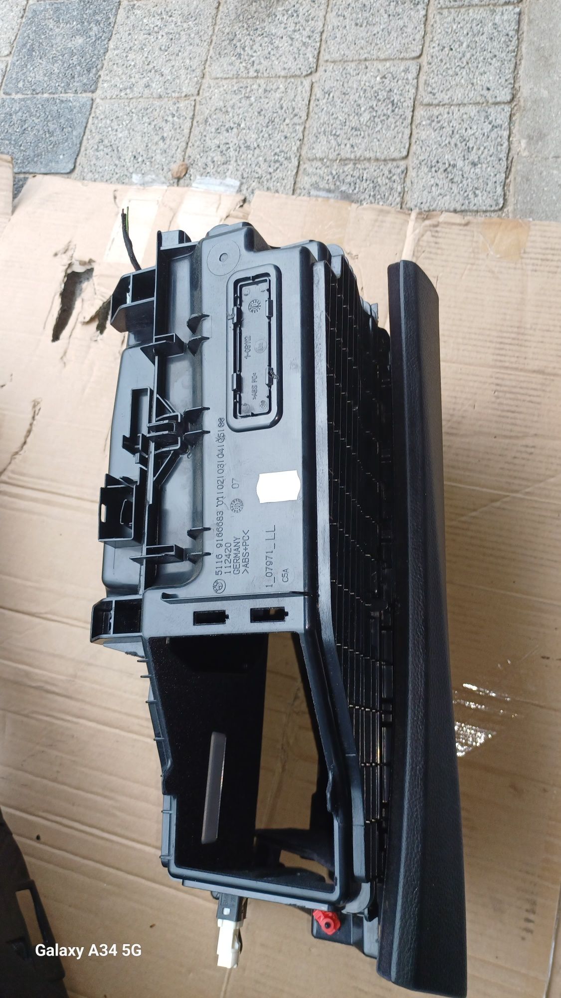 Schowek czarny konsoli bmw f10 f11
